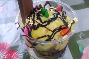 Royal Fruit Salad With Ice Cream