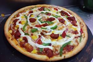 Chicken Delight Pizza
