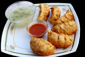 Chicken Fried Momos [6 Pieces]