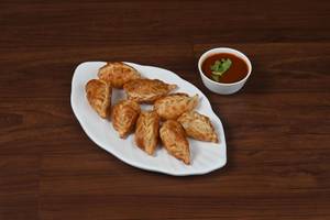 Paneer Fried Momos [8 Pieces]