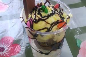 Vanilla Shake with Vanilla Ice Cream
