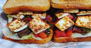 Peri Peri Paneer Sandwich (2 Pcs)