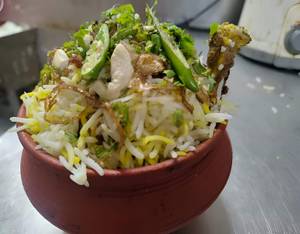 Chicken matka dum biryani