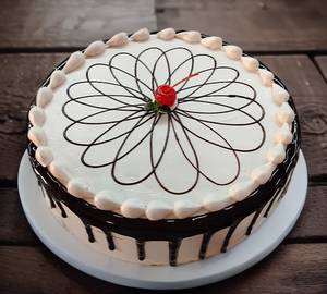 Design Top Of Red Cherry Design Black Forest Cake