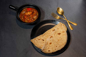 Chicken Manchurian With 2 Indian Breads