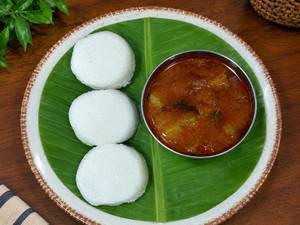 Mangaluru Idli Sanna (3 Pcs) + Veg Sambar