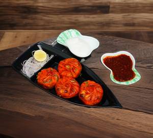 Veg Tandoori momos [