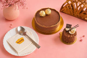 Ferrero Chocolate Cake
