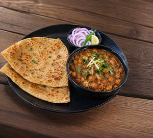 2 Paratha with Chole Matar Masala🟢