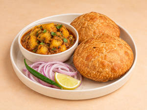 Kachori With Aloo