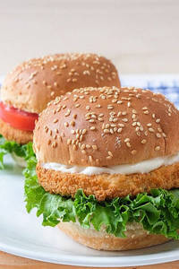 Sn-cream Cheese Paneer Burger