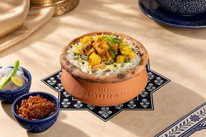 Veg Hyderabadi Dum Biryani [Serves 2-3]