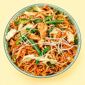 Chilli Garlic Noodles Chicken With Beansprout