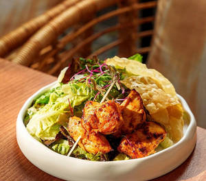 Classic Grilled Paneer Salad