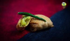 Batata Wada Single