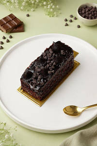 Chocolate Chunks Pastry