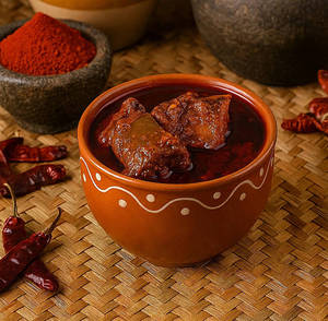Mango Without Garlic Pickle (250 Gms)