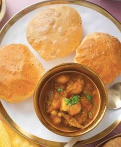 Bedami Puri With Sabji [No Onion No Garlic ]