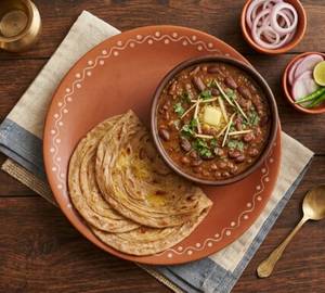 Rajma Masala with 2pc Tawa Lachha Paratha