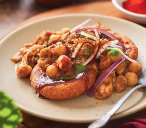 Aloo Tikki With Chole [No Onion No Garlic ]