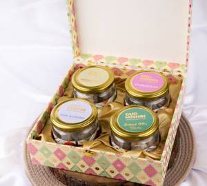 Gift Hamper [Re-18A]