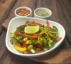 Chicken Pan Tossed Salad