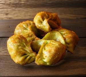 Veg Momos [6 Pieces]