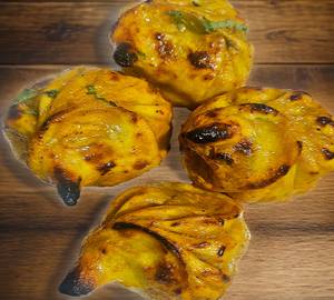 Paneer Achari Momos