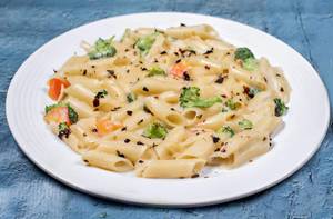 Cream Alfredo Pasta (penne)