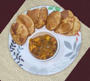 7 Ajvain Poori Aloo Sabji