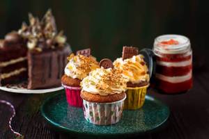 Walnut Cupcake [120 Grams]