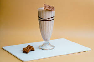 Hazelnut & Bourbon Shake