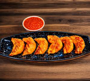 Fried paneer momos