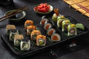 Sushi Family Platter (24 Pieces)