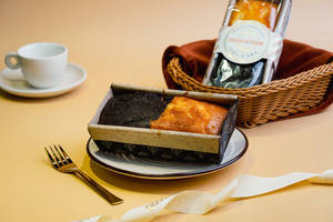 Marble Dry Cake