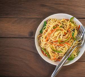 Veg Hakka Noodles( ching's)