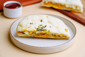 Masala Paneer Kulcha