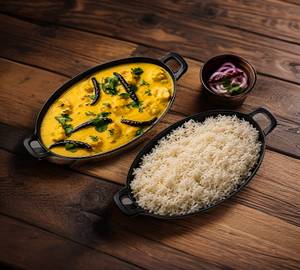 Kadhi Rice Bowl With Salad & Papad