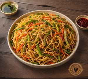 Veg Hakka Noodles