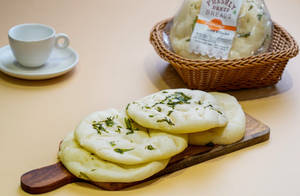 Plain Kulcha (4 Pcs)