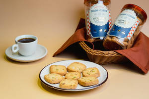 Kaju Pista Cookies
