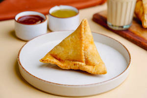 Chilli Paneer Samosa