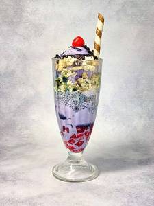 Blackcurrant falooda
