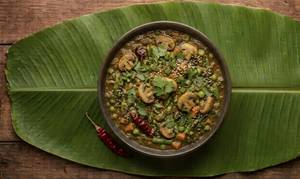 Mushroom matar masala