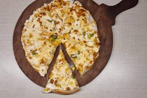 Tandoori paneer pizza