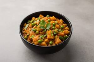 Matar Paneer