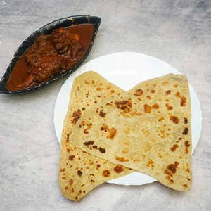 Triangle Parath(2pc) With Chicken Curry(2pc)
