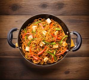 Paneer Hakka Noodles