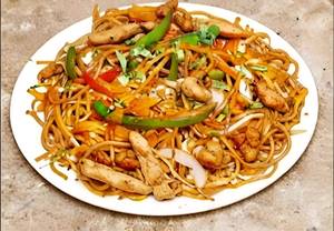 Hakka Chicken Noodles