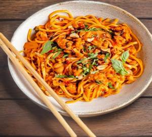 Chicken Noodles With Chilli Chicken